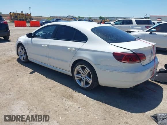 ✅ 2016 Volkswagen CC Executive • VIN: WVWRP7AN8GE518666 • Lot: 42080281. Listed on IAAI with 107,697 mi. Free auction sales archive from the USA and detailed vehicle history report at DreamBid. Image 3.