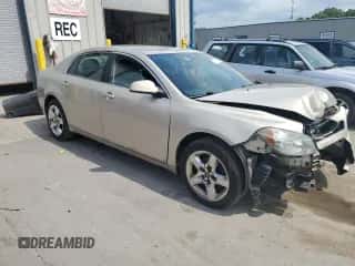 2010 Chevrolet Malibu 1LT z VIN 1G1ZC5EB9AF125902, wystawiony jako Copart lot #62219704 z przebiegiem Nie podano mil oraz Szkoda całkowita • Salvage title. Historia ofert i sprzedaży dostępna na DreamBid. Obrazek 4.