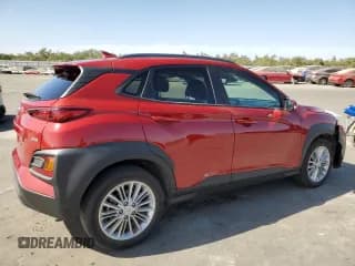 ✅ 2021 Hyundai Kona SEL Plus • VIN: KM8K6CAA1MU707876 • Лот: 72075133. Опубликован ранее на Copart с пробегом 54 567 миль. Бесплатный доступ к архиву аукционных продаж из США и подробный отчёт об истории автомобиля на DreamBid. Изображение 3.