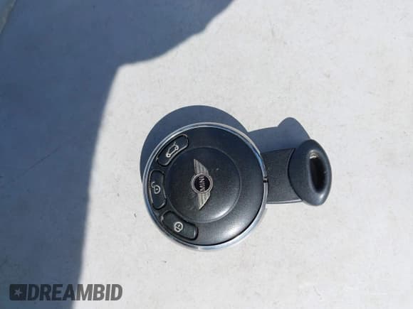 ✅ 2013 MINI Countryman • VIN: WMWZB3C52DWR35806 • Лот: 42184010. Опубликован ранее на IAAI с пробегом 93 380 миль. Бесплатный доступ к архиву аукционных продаж из США и подробный отчёт об истории автомобиля на DreamBid. Изображение 11.