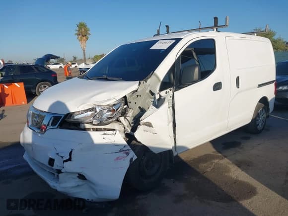 ✅ 2017 Nissan NV200 SV • VIN: 3N6CM0KN0HK696340 • Lot: 43528617. Listed on IAAI with 126,558 mi. Free auction sales archive from the USA and detailed vehicle history report at DreamBid. Image 18.