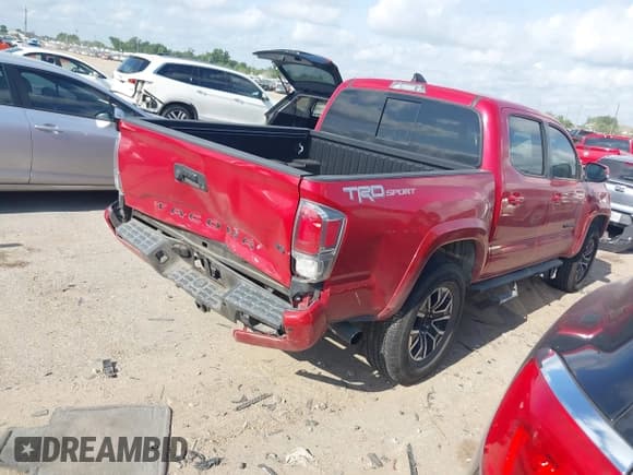 ✅ 2020 Toyota Tacoma SR5 • VIN: 3TMAZ5CN4LM135661 • Lot: 42369140. Wystawiony na IAAI z przebiegiem 109 528 mil. Bezpłatny archiwum sprzedaży aukcyjnych z USA i szczegółowy raport historii pojazdu na DreamBid. Zdjęcie 4.