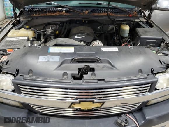 ✅ 2001 Chevrolet Silverado 2500HD LS • VIN: 1GCHK29U01E261048 • Лот: 71836145. Опубликован ранее на Copart с пробегом 94 197 миль. Бесплатный доступ к архиву аукционных продаж из США и подробный отчёт об истории автомобиля на DreamBid. Изображение 11.