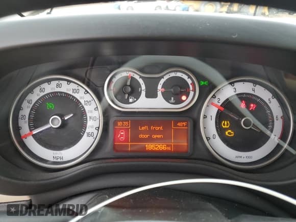 ✅ 2014 FIAT 500L Easy • VIN: ZFBCFABH7EZ000782 • Лот: 93223395. Опубликован ранее на Copart с пробегом 185 266 миль. Бесплатный доступ к архиву аукционных продаж из США и подробный отчёт об истории автомобиля на DreamBid. Изображение 9.