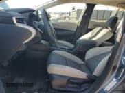 ✅ 2025 Toyota Corolla LE • VIN: 5YFB4MDE2SP232165 • Lot: 71664225. Wystawiony na Copart z przebiegiem 13 750 mil. Bezpłatny archiwum sprzedaży aukcyjnych z USA i szczegółowy raport historii pojazdu na DreamBid. Zdjęcie 7.