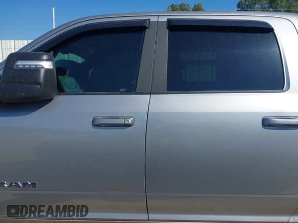 ✅ 2024 Ram 2500 Big Horn • VIN: 3C6UR5DL5RG406977 • Lot: 43422124. Listed on IAAI with 11,387 mi. Free auction sales archive from the USA and detailed vehicle history report at DreamBid. Image 14.