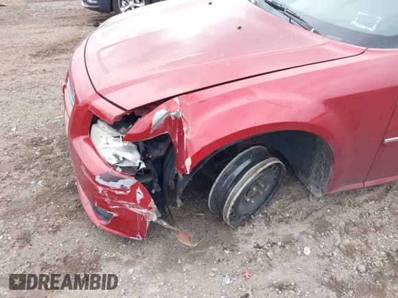 ✅ 2008 Dodge Magnum SXT • VIN: 2D4FV37V98H257778 • Lot: 43780224. Listed on IAAI with 256,804 mi. Free auction sales archive from the USA and detailed vehicle history report at DreamBid. Image 6.