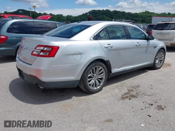 ✅ 2013 Ford Taurus Limited • VIN: 1FAHP2F8XDG117448 • Lot: 39585596. Wystawiony na IAAI z przebiegiem 150 747 mil. Bezpłatny archiwum sprzedaży aukcyjnych z USA i szczegółowy raport historii pojazdu na DreamBid. Zdjęcie 4.