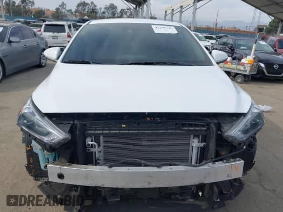 ✅ 2022 Hyundai Ioniq Blue • VIN: KMHC65LC3NU268499 • Lot: 42298329. Wystawiony na IAAI z przebiegiem 34 735 mil. Bezpłatny archiwum sprzedaży aukcyjnych z USA i szczegółowy raport historii pojazdu na DreamBid. Zdjęcie 13.