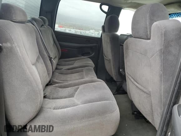 ✅ 2006 Chevrolet Silverado 2500HD LT2 • VIN: 1GCHC23U06F178646 • Лот: 93594115. Опубликован ранее на Copart с пробегом 252 232 миль. Бесплатный доступ к архиву аукционных продаж из США и подробный отчёт об истории автомобиля на DreamBid. Изображение 10.