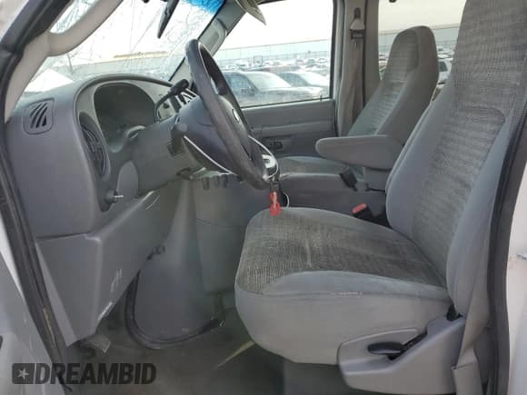 ✅ 2004 Ford Econoline Passenger XL • VIN: 1FBSS31L14HA66145 • Lot: 45721185. Listed on Copart with 150,238 mi. Free auction sales archive from the USA and detailed vehicle history report at DreamBid. Image 7.