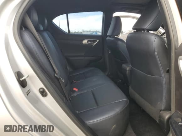 ✅ 2012 Lexus CT 200h Premium • VIN: JTHKD5BH4C2054874 • Лот: 91036685. Опубликован ранее на Copart с пробегом 122 796 миль. Бесплатный доступ к архиву аукционных продаж из США и подробный отчёт об истории автомобиля на DreamBid. Изображение 10.