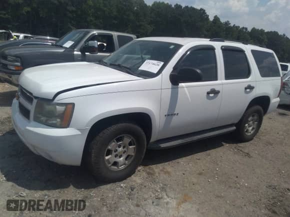 2011 Chevrolet Tahoe Commercial with VIN 1GNSK4E08BR361789, listed as a IAAI auction lot 37174620 with Not provided miles and . Bid and sale history available at DreamBid. Image 14.