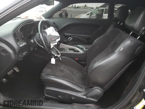 ✅ 2019 Dodge Challenger R/T • VIN: 2C3CDZBT2KH694934 • Lot: 81917325. Listed on Copart with 88,487 mi. Free auction sales archive from the USA and detailed vehicle history report at DreamBid. Image 7.