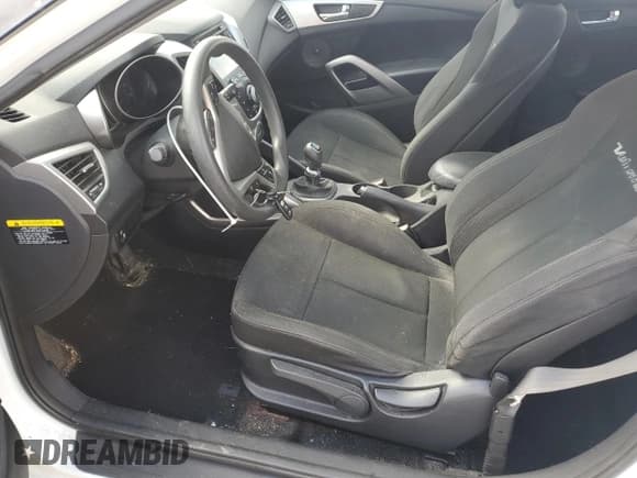 ✅ 2013 Hyundai Veloster w/Black Int • VIN: KMHTC6AD8DU167712 • Lot: 87384435. Wystawiony na Copart z przebiegiem 109 345 mil. Bezpłatny archiwum sprzedaży aukcyjnych z USA i szczegółowy raport historii pojazdu na DreamBid. Zdjęcie 7.