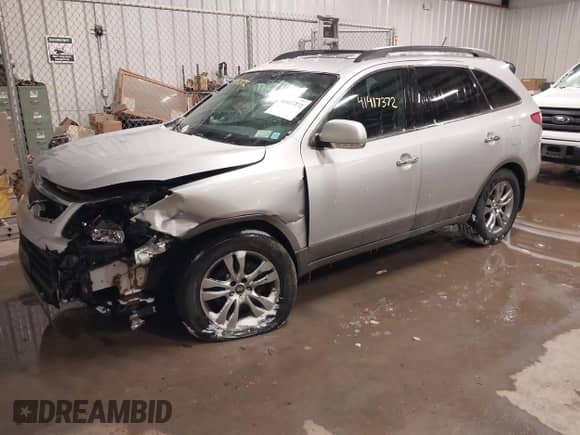 2012 Hyundai Veracruz Limited with VIN KM8NUDCC7CU198995, listed as a IAAI auction lot 41417372 with 140,824 mi miles and . Bid and sale history available at DreamBid. Image 2.