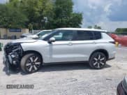 ✅ 2025 Mitsubishi Outlander SE • VIN: JA4J4VA87SZ016991 • Лот: 42856935. Опубликован ранее на IAAI с пробегом 6 550 миль. Бесплатный доступ к архиву аукционных продаж из США и подробный отчёт об истории автомобиля на DreamBid. Изображение 14.