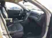 2016 Chevrolet Malibu LTZ z VIN 1G11E5SAXGF105153, wystawiony jako IAAI lot #43159960 z przebiegiem 145 269 mil mil oraz . Historia ofert i sprzedaży dostępna na DreamBid. Obrazek 5.