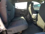 ✅ 2020 Chevrolet Silverado 1500 Custom Trail Boss • VIN: 3GCPYCEF0LG261005 • Lot: 79457544. Wystawiony na Copart z przebiegiem 82 236 mil. Bezpłatny archiwum sprzedaży aukcyjnych z USA i szczegółowy raport historii pojazdu na DreamBid. Zdjęcie 10.