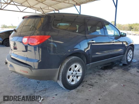 ✅ 2011 Chevrolet Traverse LS • VIN: 1GNKRFEDXBJ163157 • Lot: 82475215. Wystawiony na Copart z przebiegiem 174 549 mil. Bezpłatny archiwum sprzedaży aukcyjnych z USA i szczegółowy raport historii pojazdu na DreamBid. Zdjęcie 3.