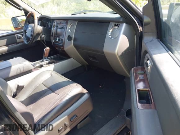 ✅ 2007 Ford Expedition Max Limited • VIN: 1FMFK20577LA78131 • Лот: 42961216. Опубликован ранее на IAAI с пробегом 123 335 миль. Бесплатный доступ к архиву аукционных продаж из США и подробный отчёт об истории автомобиля на DreamBid. Изображение 5.