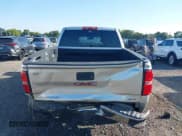 ✅ 2014 GMC Sierra 1500 SLE • VIN: 3GTP1UEC8EG512386 • Lot: 43127244. Wystawiony na IAAI z przebiegiem 239 158 mil. Bezpłatny archiwum sprzedaży aukcyjnych z USA i szczegółowy raport historii pojazdu na DreamBid. Zdjęcie 16.