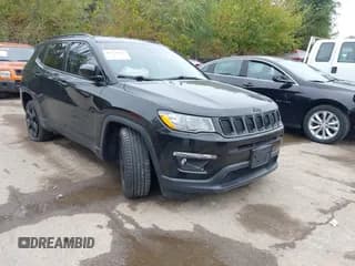 ✅ 2018 Jeep Compass Latitude • VIN: 3C4NJDBB3JT298623 • Лот: 43354423. Опубликован ранее на IAAI с пробегом 57 652 миль. Бесплатный доступ к архиву аукционных продаж из США и подробный отчёт об истории автомобиля на DreamBid. Изображение 1.