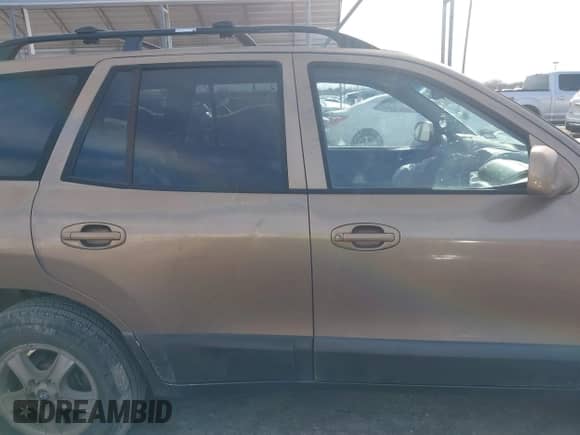 2004 Hyundai Santa Fe GLS с VIN KM8SC13D74U648059, выставлен на аукционе IAAI как лот 41674662 с пробегом 218 570 миль миль и . История ставок и продаж доступна на DreamBid. Изображение 13.