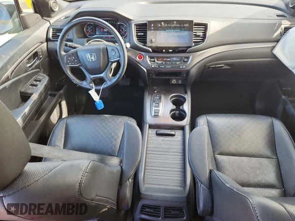 ✅ 2019 Honda Passport EX-L • VIN: 5FNYF7H51KB010065 • Lot: 72075475. Listed on Copart with 115,730 mi. Free auction sales archive from the USA and detailed vehicle history report at DreamBid. Image 8.