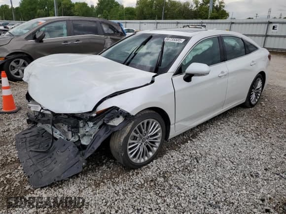 ✅ 2021 Toyota Avalon • VIN: 4T1NB1BB0MU001552 • Lot: 56735505. Listed on Copart with 43,767 mi. Free auction sales archive from the USA and detailed vehicle history report at DreamBid. Image 1.