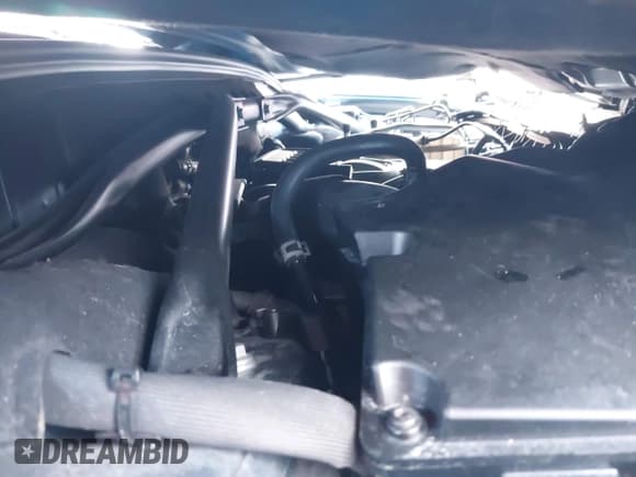 ✅ 2015 Audi Q5 Premium Plus • VIN: WA1DGAFP1FA006460 • Lot: 40900762. Listed on IAAI with 121,611 mi. Free auction sales archive from the USA and detailed vehicle history report at DreamBid. Image 10.