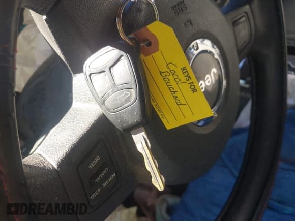 ✅ 2006 Jeep Commander • VIN: 1J8HG48KX6C221763 • Lot: 40786413. Wystawiony na IAAI z przebiegiem 268 926 mil. Bezpłatny archiwum sprzedaży aukcyjnych z USA i szczegółowy raport historii pojazdu na DreamBid. Zdjęcie 11.