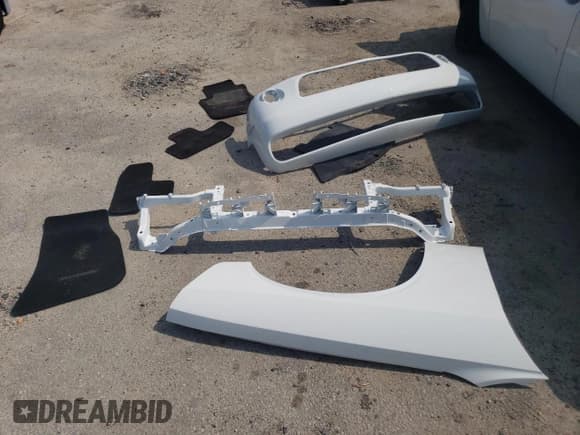 ✅ 2017 Dodge Challenger SXT • VIN: 2C3CDZAGXHH601347 • Lot: 53632354. Wystawiony na Copart z przebiegiem 43 199 mil. Bezpłatny archiwum sprzedaży aukcyjnych z USA i szczegółowy raport historii pojazdu na DreamBid. Zdjęcie 14.