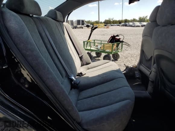 ✅ 2002 Hyundai Elantra GLS • VIN: KMHDN45D12U348435 • Lot: 84631775. Wystawiony na Copart z przebiegiem Nie podano. Bezpłatny archiwum sprzedaży aukcyjnych z USA i szczegółowy raport historii pojazdu na DreamBid. Zdjęcie 10.