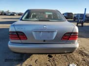 ✅ 1999 Mercedes-Benz E 320 • VIN: WDBJF65H6XA873341 • Lot: 86685705. Wystawiony na Copart z przebiegiem 369 863 mil. Bezpłatny archiwum sprzedaży aukcyjnych z USA i szczegółowy raport historii pojazdu na DreamBid. Zdjęcie 6.