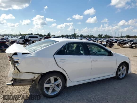 2012 Toyota Camry L с VIN 4T1BF1FK9CU125562, выставлен на аукционе Copart как лот 69662055 с пробегом 225 411 миль миль и Списание • Salvage title. История ставок и продаж доступна на DreamBid. Изображение 3.