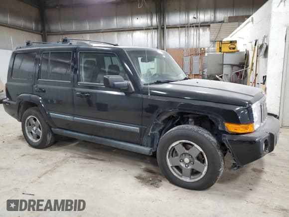 ✅ 2008 Jeep Commander Sport • VIN: 1J8HG48K18C153999 • Lot: 82716394. Wystawiony na Copart z przebiegiem 164 907 mil. Bezpłatny archiwum sprzedaży aukcyjnych z USA i szczegółowy raport historii pojazdu na DreamBid. Zdjęcie 4.