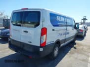 ✅ 2019 Ford Transit • VIN: 1FTYR2YM2KKA85216 • Lot: 42207747. Wystawiony na IAAI z przebiegiem 106 304 mil. Bezpłatny archiwum sprzedaży aukcyjnych z USA i szczegółowy raport historii pojazdu na DreamBid. Zdjęcie 4.