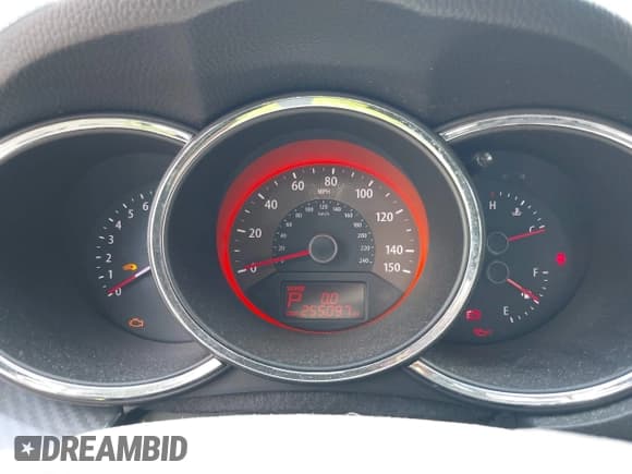 ✅ 2011 Kia Sorento SX • VIN: 5XYKWDA28BG135450 • Lot: 42522730. Listed on IAAI with 255,097 mi. Free auction sales archive from the USA and detailed vehicle history report at DreamBid. Image 7.