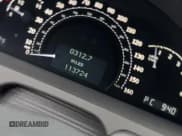 ✅ 2009 Maybach 62 • VIN: WDBVG78JX9A002609 • Lot: 52695985. Wystawiony na Copart z przebiegiem 113 692 mil. Bezpłatny archiwum sprzedaży aukcyjnych z USA i szczegółowy raport historii pojazdu na DreamBid. Zdjęcie 11.