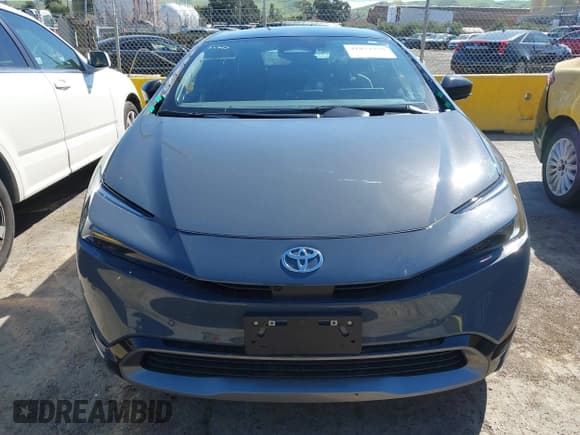 ✅ 2024 Toyota Prius LE • VIN: JTDACAAU4R3039009 • Lot: 41834456. Wystawiony na IAAI z przebiegiem 6 254 mil. Bezpłatny archiwum sprzedaży aukcyjnych z USA i szczegółowy raport historii pojazdu na DreamBid. Zdjęcie 13.