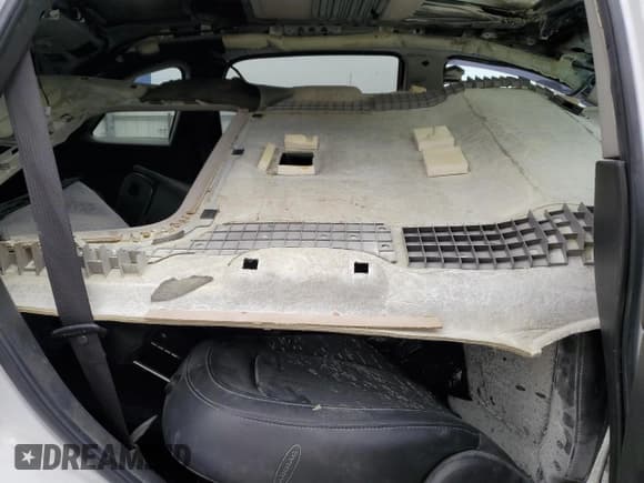 ✅ 2015 Chevrolet Captiva Sport LT • VIN: 3GNAL3EK9FS502666 • Lot: 53662295. Wystawiony na Copart z przebiegiem 158 269 mil. Bezpłatny archiwum sprzedaży aukcyjnych z USA i szczegółowy raport historii pojazdu na DreamBid. Zdjęcie 10.