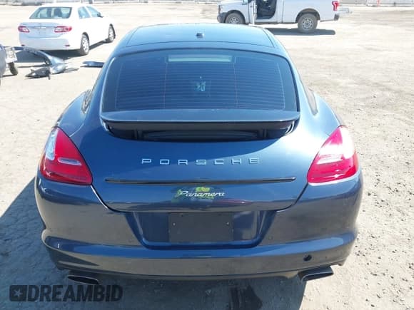 ✅ 2013 Porsche Panamera • VIN: WP0AA2A74DL016909 • Lot: 42899849. Wystawiony na IAAI z przebiegiem 90 989 mil. Bezpłatny archiwum sprzedaży aukcyjnych z USA i szczegółowy raport historii pojazdu na DreamBid. Zdjęcie 17.
