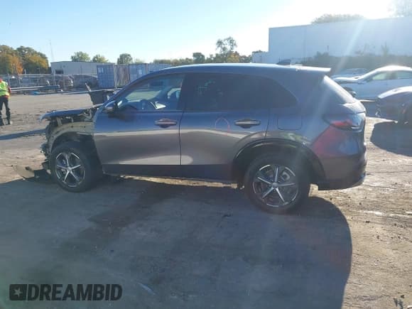 ✅ 2023 Honda HR-V EX-L • VIN: 3CZRZ2H77PM732024 • Лот: 43590826. Опубликован ранее на IAAI с пробегом 34 161 миль. Бесплатный доступ к архиву аукционных продаж из США и подробный отчёт об истории автомобиля на DreamBid. Изображение 15.