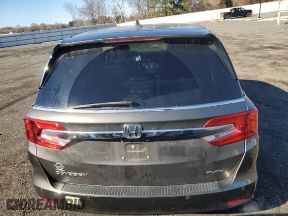 ✅ 2019 Honda Odyssey Elite • VIN: 5FNRL6H90KB004882 • Lot: 92391055. Listed on Copart with 60,951 mi. Free auction sales archive from the USA and detailed vehicle history report at DreamBid. Image 6.