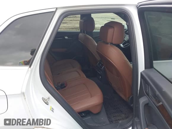 ✅ 2019 Audi Q5 Prestige • VIN: WA1CNAFY8K2053936 • Lot: 41958193. Wystawiony na IAAI z przebiegiem 47 235 mil. Bezpłatny archiwum sprzedaży aukcyjnych z USA i szczegółowy raport historii pojazdu na DreamBid. Zdjęcie 8.