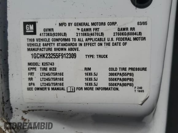 ✅ 2005 Chevrolet Silverado 2500HD Work Truck • VIN: 1GCHK23255F912309 • Lot: 81775895. Wystawiony na Copart z przebiegiem Nie podano. Bezpłatny archiwum sprzedaży aukcyjnych z USA i szczegółowy raport historii pojazdu na DreamBid. Zdjęcie 13.