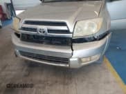 ✅ 2005 Toyota 4Runner SR5 • VIN: JTEZU14R050052368 • Lot: 42814774. Listed on IAAI with 341,731 mi. Free auction sales archive from the USA and detailed vehicle history report at DreamBid. Image 6.