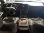 ✅ 2003 Chevrolet Silverado 1500 LS • VIN: 2GCEK19T431181051 • Лот: 78799604. Опубликован ранее на Copart с пробегом 276 337 миль. Бесплатный доступ к архиву аукционных продаж из США и подробный отчёт об истории автомобиля на DreamBid. Изображение 8.