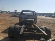 ✅ 2019 GMC Sierra 1500 • VIN: 1GD31TCG3KF107432 • Lot: 74061404. Wystawiony na Copart z przebiegiem Nie podano. Bezpłatny archiwum sprzedaży aukcyjnych z USA i szczegółowy raport historii pojazdu na DreamBid. Zdjęcie 6.